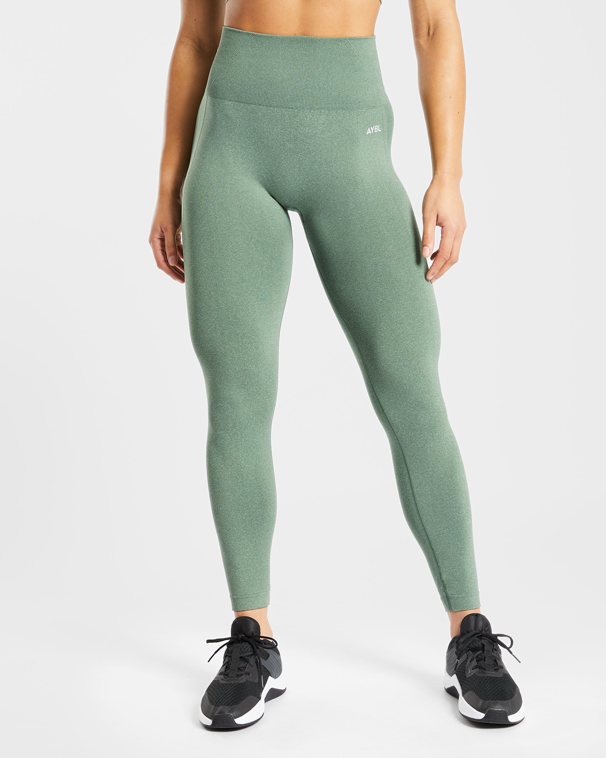 AYBL_2-11-23_EMPOWERGREENMARLTOPANDLEGGINGS_3585