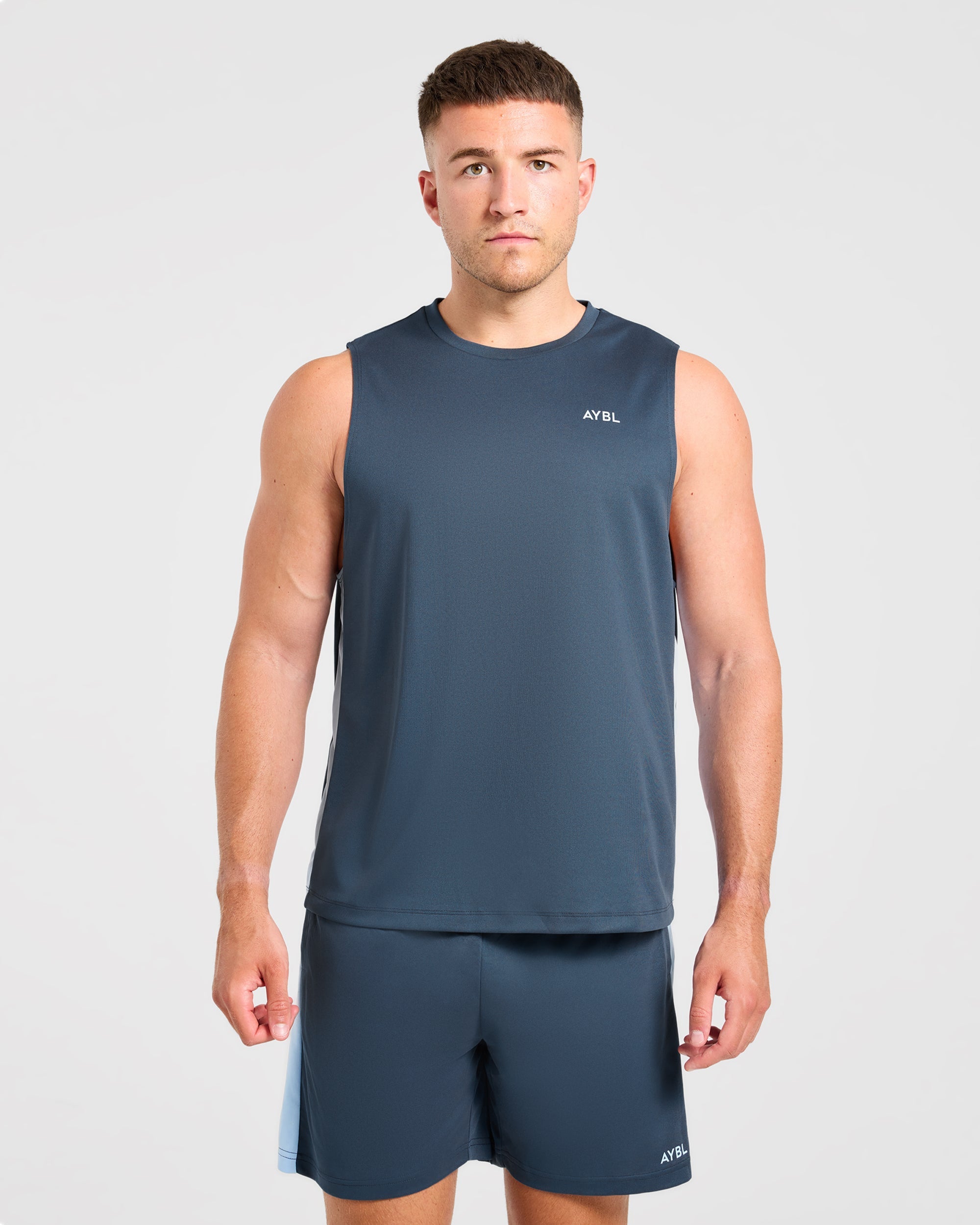 Mens28.0517722